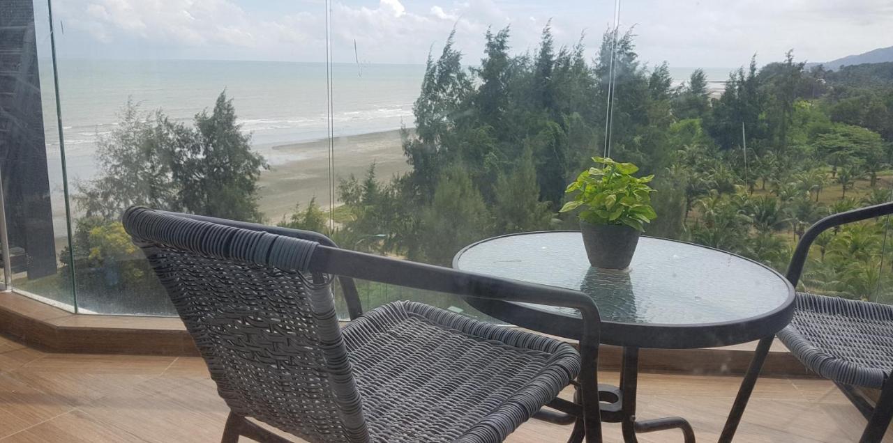 Timurbay Studio Apartment Facing Beautiful Beach Kuantan Exterior foto